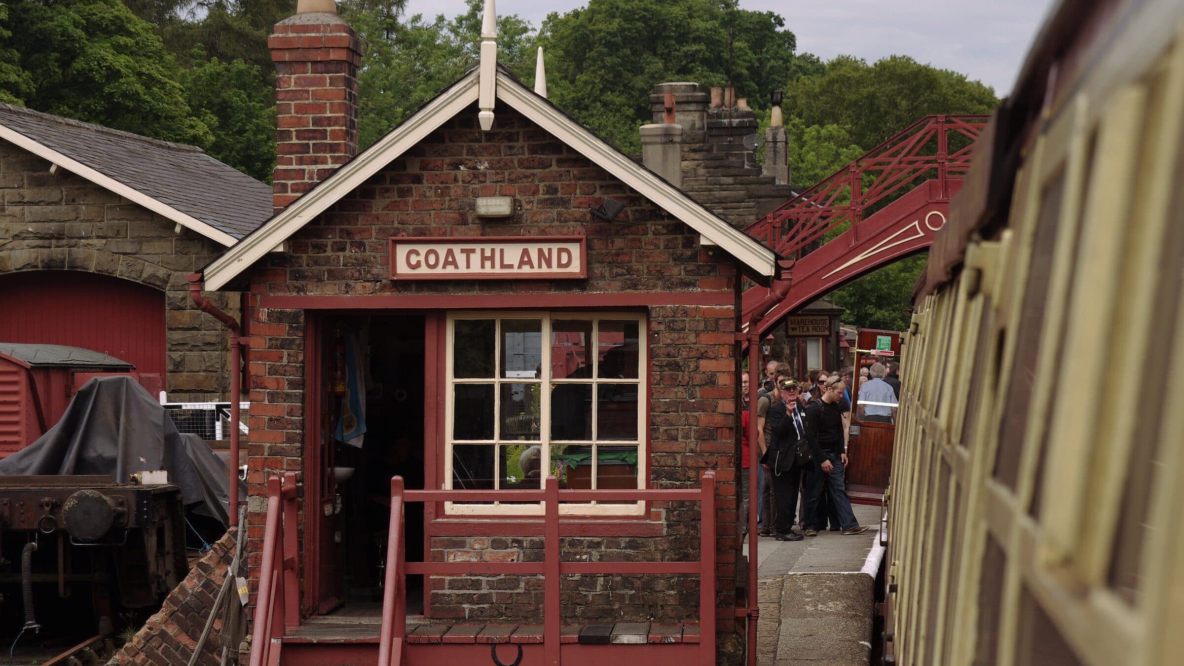 Goathland Station building and platform